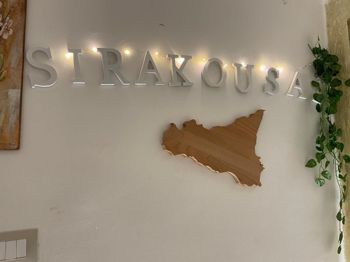 Sirakousai Sweet Home Szirakúza Kültér fotó